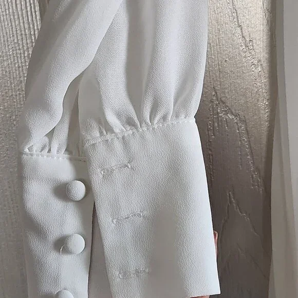 NEW White floor length pleated long sleeve cutout gown Size 8 - Picture 12 of 16